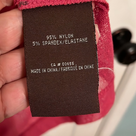 Pink tank top - Picture 7 of 8